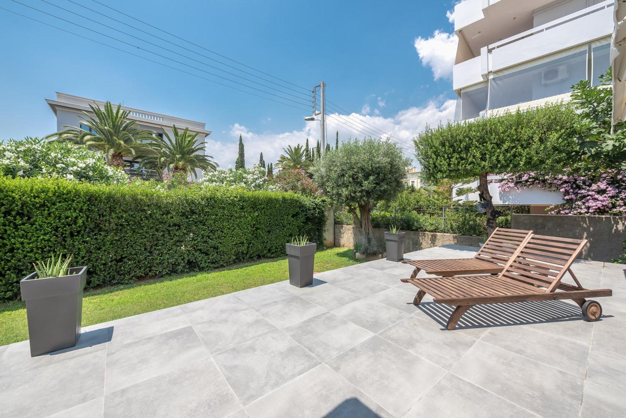 Luxury Villa at Glyfada Villa Art Alive Atene Esterno foto